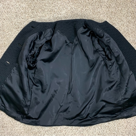 Vintage black coat with fur cuffs - Picture 7 of 14